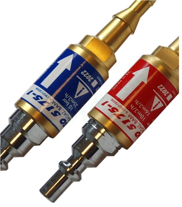 Exemple de montage de tuyaux, raccords rapides et clapets de sécurité pour chalumeaux